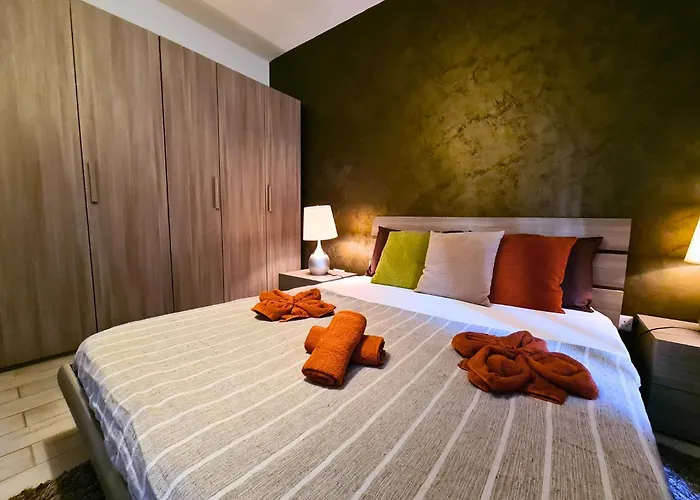 Supreme Seafront Apt With Balcony In St.Julian\'S